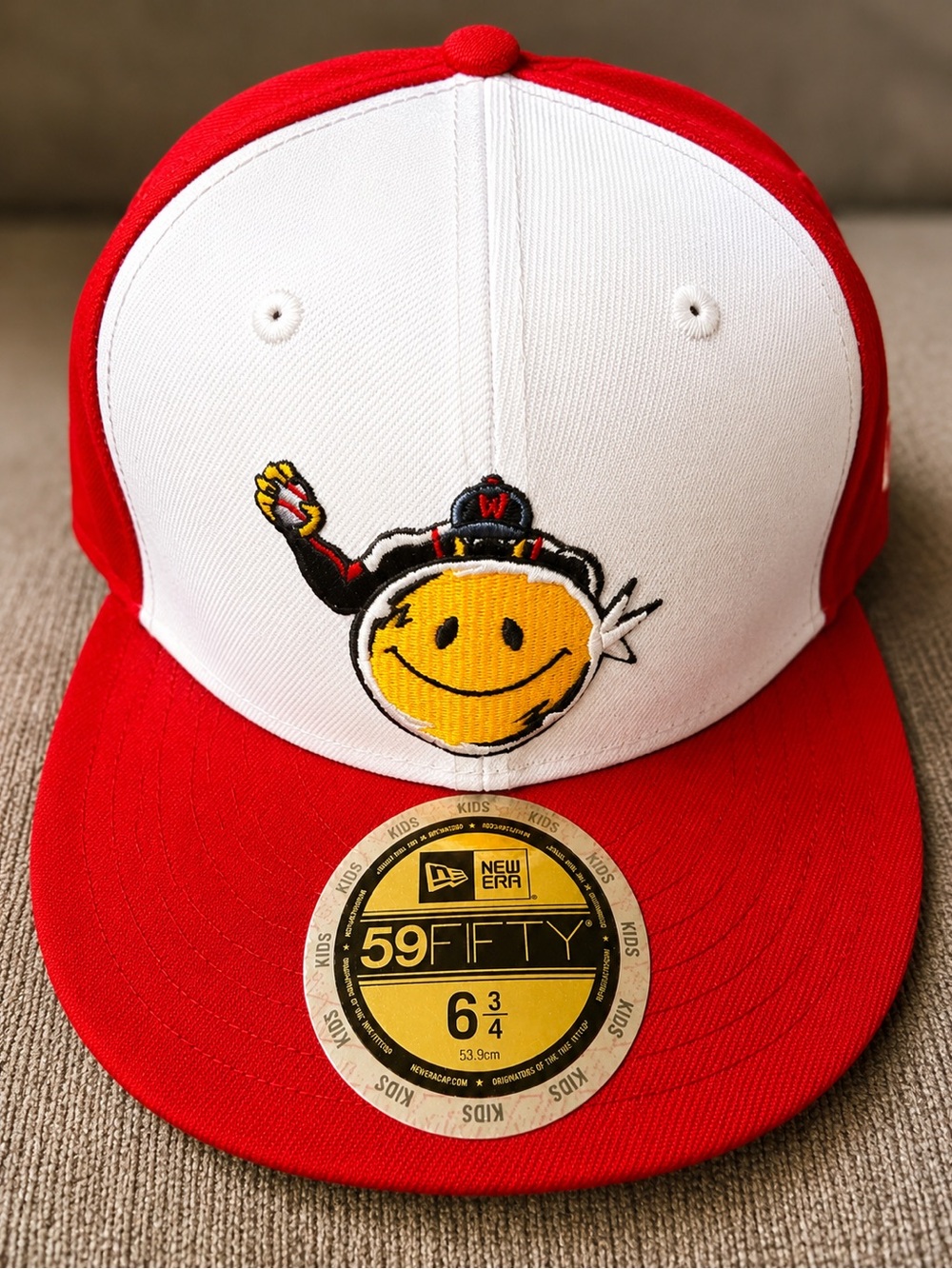 New Era WooSox Marvel Defenders 59FIFTY Fitted Hat Kids 6 3/4 NWT
